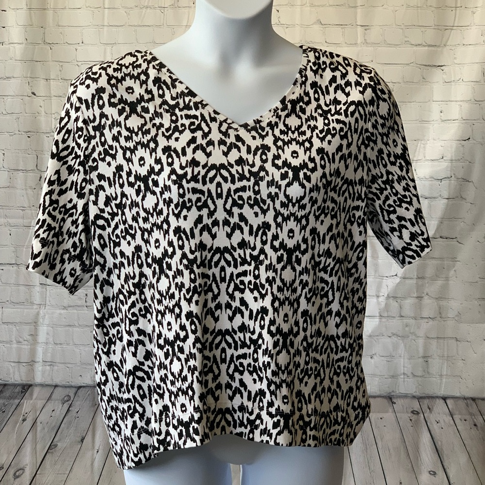 CHICO’S (Size 3) 100% Cotton Tee
